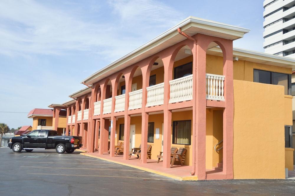 La Bella Oceanfront Inn - Daytona เดย์โทนาบีช ภายนอก รูปภาพ